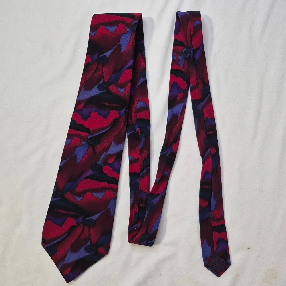 J. Garcia Silk Tie Mens Burgundy Purple Abstract Shangri-La Vintage Artistic